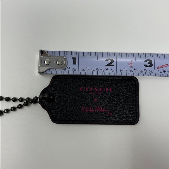COACH KEITH HARING HANG TAG BLACK PINK WITH GUNMETAL COACH LOGO CHAIN LEATHER - Picture 8 of 9